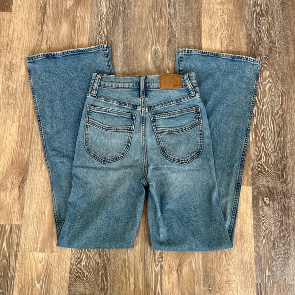 Madewell 11" High Rise Flare Jeans Size 24 - Picture 5 of 10